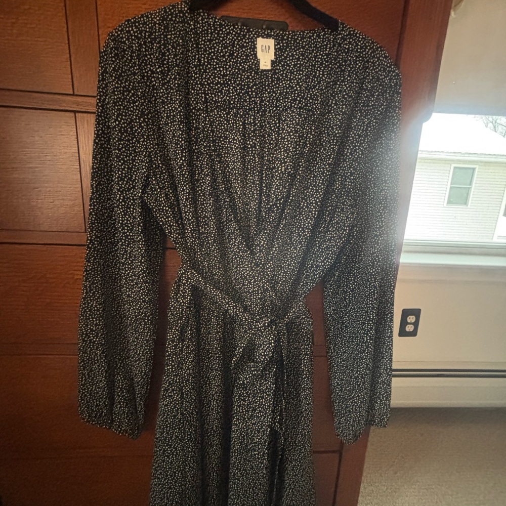 GAP Monochrome Long Sleeve Dress